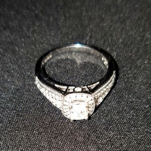 Beautiful .46 carat diamond ring